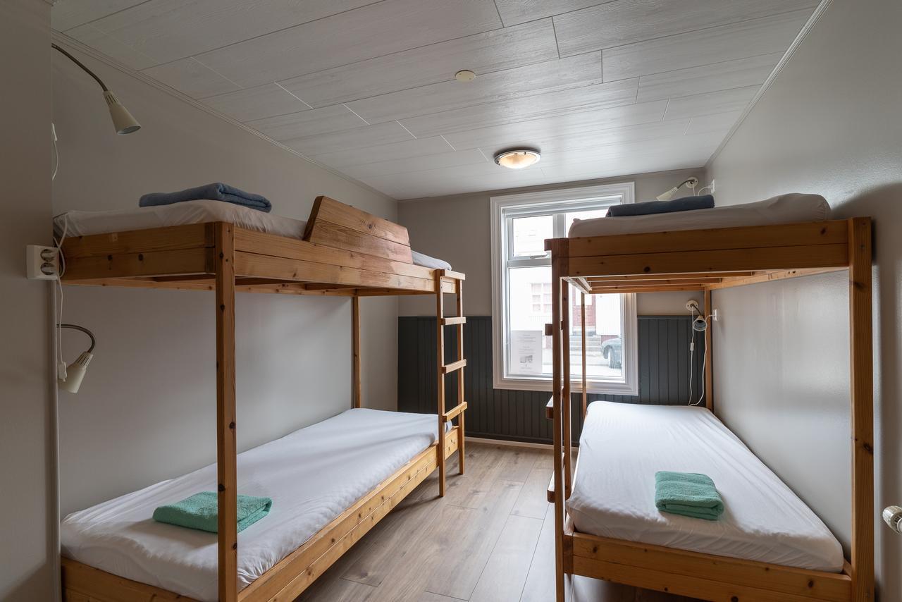 Isafjordur Hostel Bagian luar foto